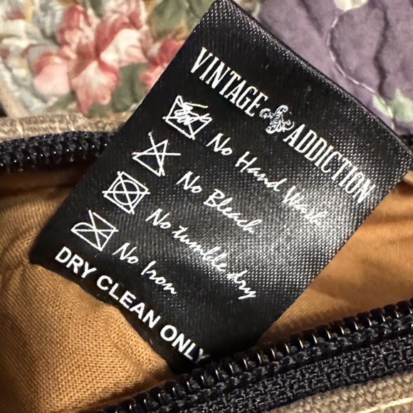 Great Love Olive Crossbody Bag - Picture 13 of 14